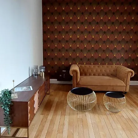 Daisy Apartment
