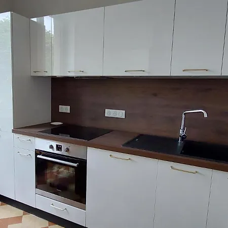 Daisy Apartment *